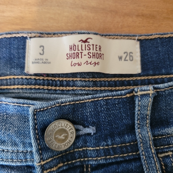 Hollister "Short" Shorts - Picture 3 of 3